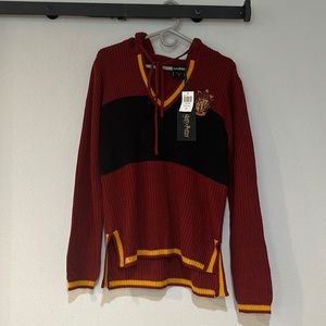 Harry Potter Gryffindor Girls (juniors) Hooded Sweater size small